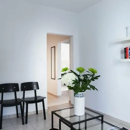 Best Located Executive Apartment In Maroussi.-2
